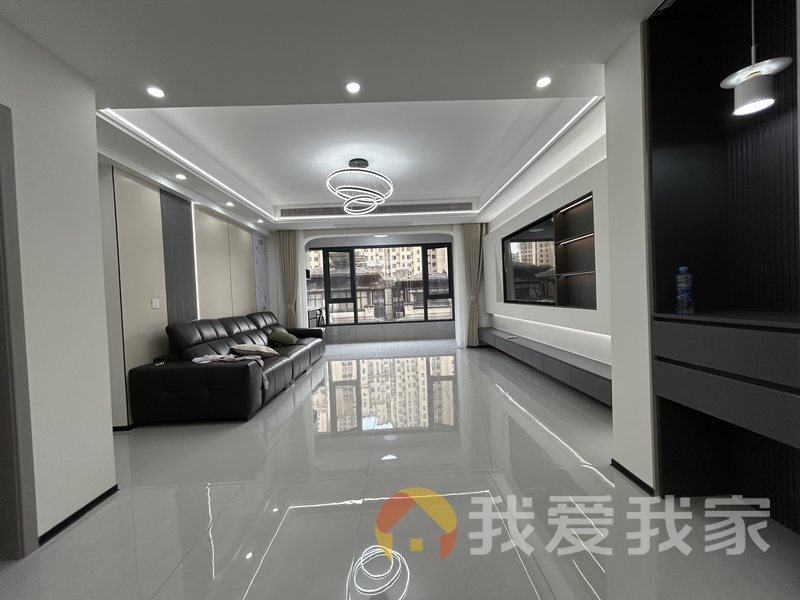 南昌我爱我家新建中心 南北通透，采光好 装修好，环镜优美 周边匹套完善，，出行方便
