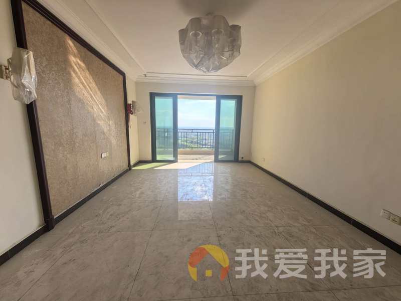 南昌我爱我家恒大绿洲五期 南北通透，采光好 装修好，环镜优美 视野好，诚心出售