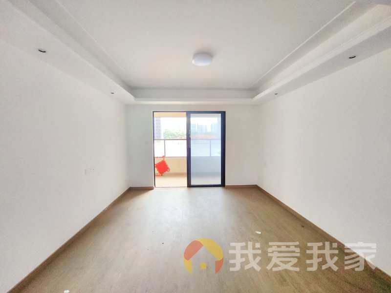 南昌我爱我家金地金茂九峯府（金雅澜庭） 南北通透，采光好 装修好，环镜优美 周边匹套完善，，出行方便