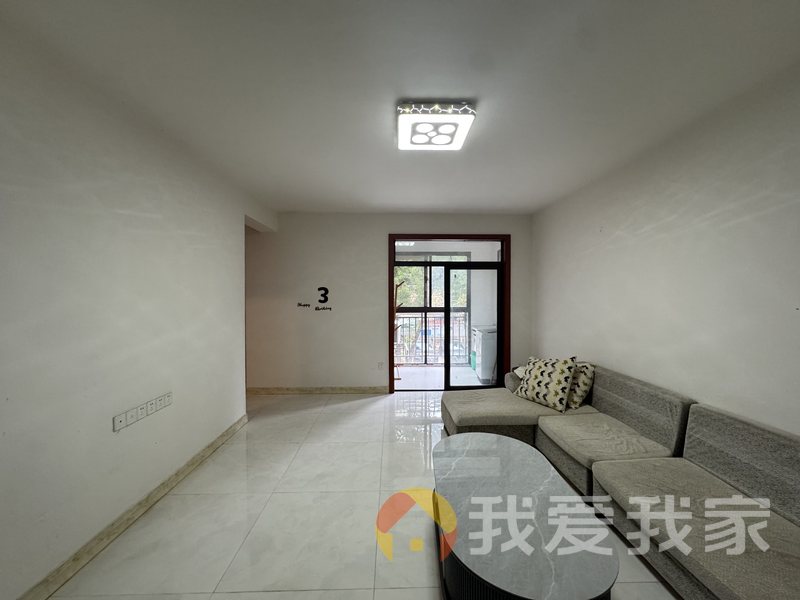 南昌我爱我家银亿上尚城三期 南北通透，采光好 周边匹套完善，，出行方便
