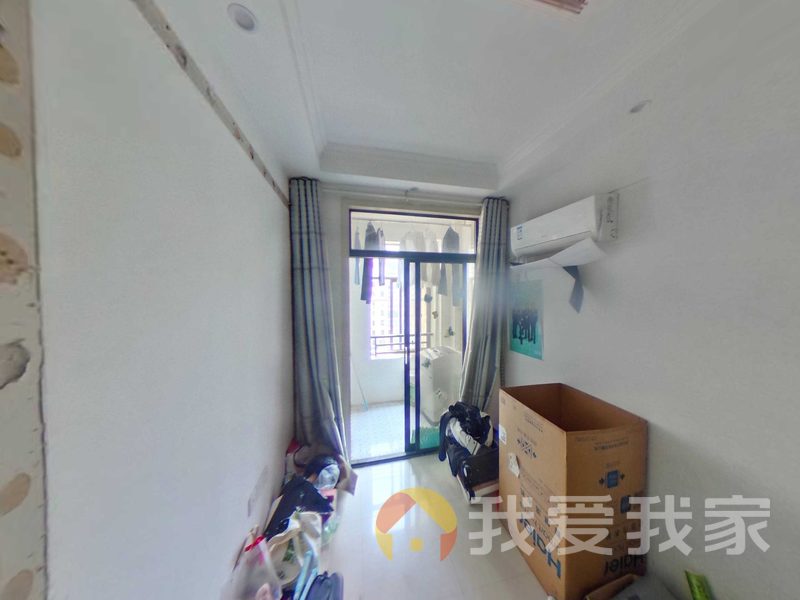 南昌我爱我家城开国际学园 南北通透，采光好 装修好，环镜优美 视野好，诚心出售