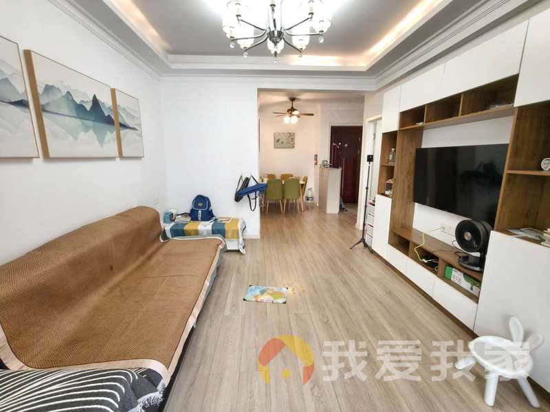 南昌我爱我家中央香榭花园二期 南北通透，采光好 装修好，环镜优美 视野好，诚心出售