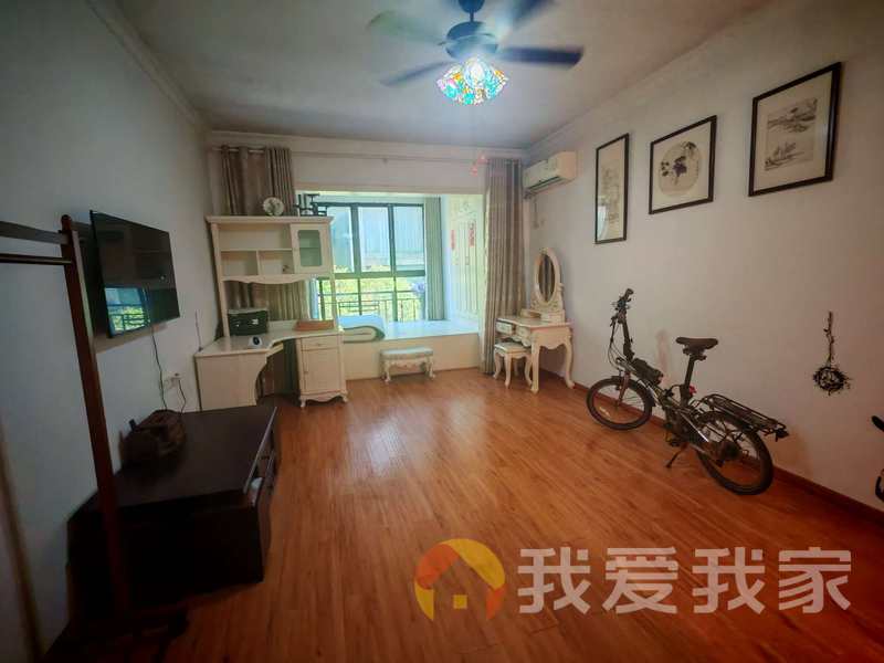 南昌我爱我家半山枫景 南北通透，采光好 装修好，环镜优美 周边匹套完善，，出行方便
