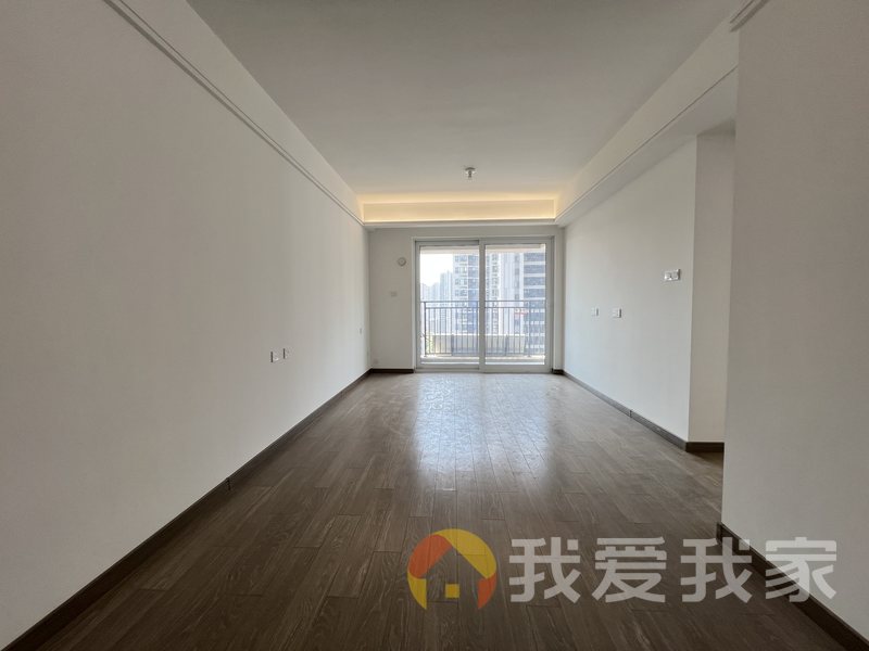 南昌我爱我家联发万科海上明月 南北通透，采光好 装修好，环镜优美 视野好，诚心出售