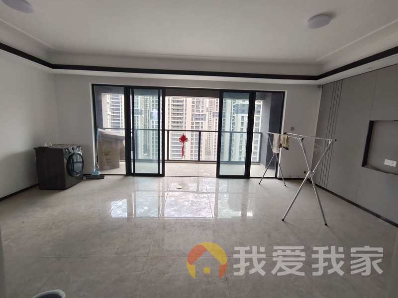 南昌我爱我家红星中奥广场 南北通透，采光好 装修好，环镜优美 视野好，诚心出售