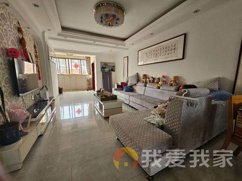 南昌我爱我家平安象湖风情 南北通透，采光好 装修好，环镜优美 视野好，诚心出售