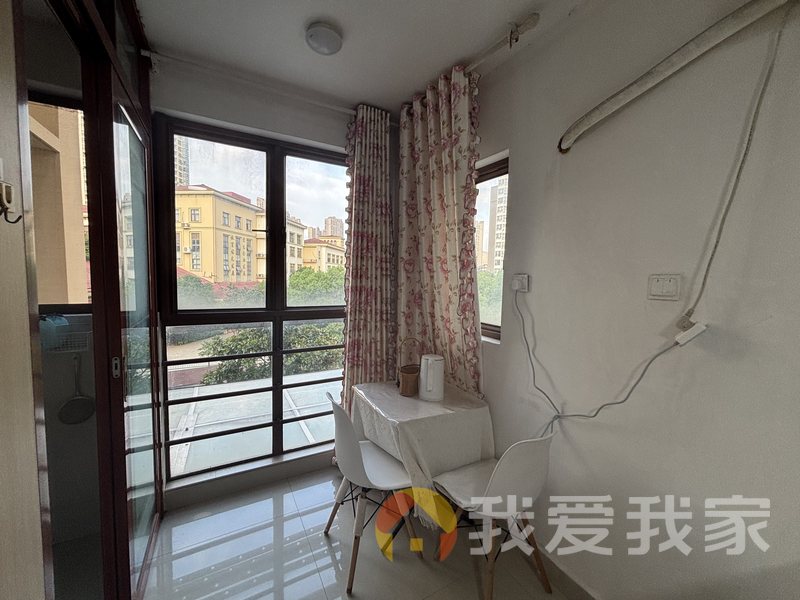 南昌我爱我家香溢花城二期 南北通透，采光好 装修好，环镜优美 中间楼层