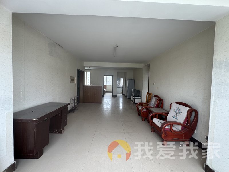 南昌我爱我家北京东路339号南大南院宿舍 南北通透，采光好 装修好，环镜优美 视野好，诚心出售