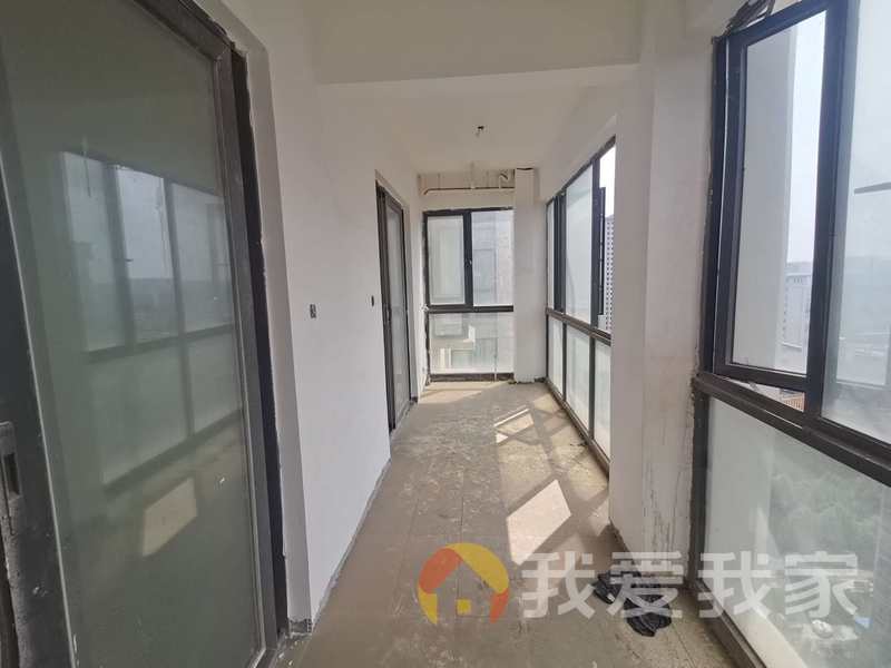 南昌我爱我家丹桂苑住宅小区 南北通透，采光好 中间楼层