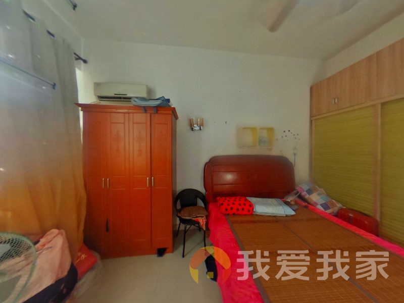 南昌我爱我家中产国际 南北通透，采光好 装修好，环镜优美 中间楼层