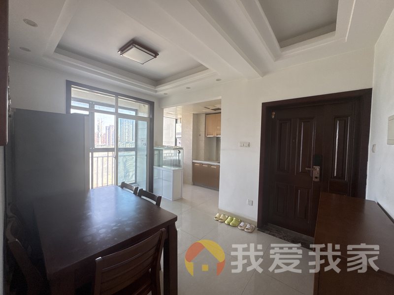 南昌我爱我家香逸澜湾（香堤湖岸） 南北通透，采光好 装修好，环镜优美 近地铁 周边匹套完善，，出行方便