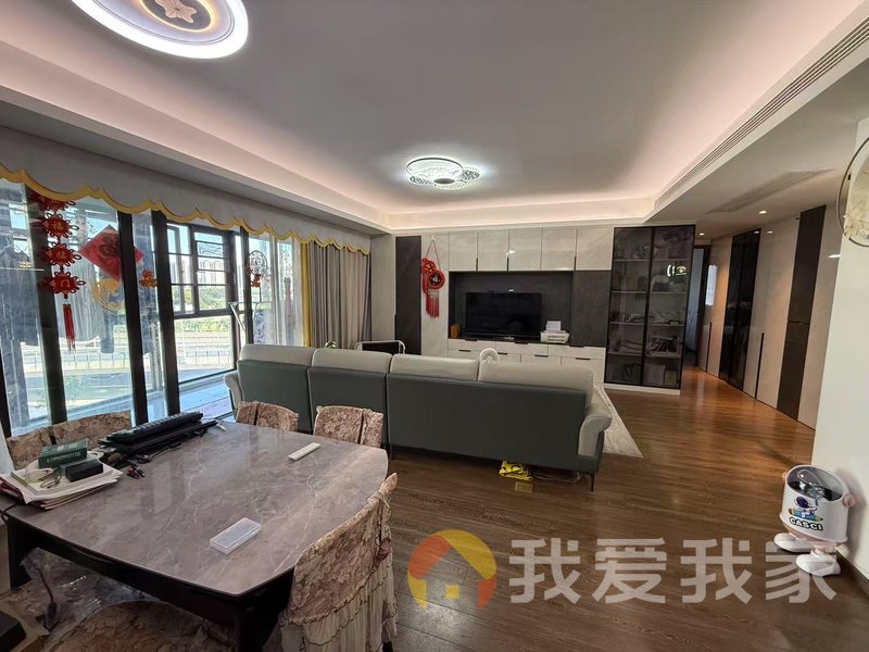 南昌我爱我家阳光城大发西江悦(文悦府) 装修好，环镜优美 中间楼层