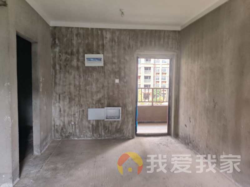 南昌我爱我家桃欣雅苑 南北通透，采光好 周边匹套完善，，出行方便