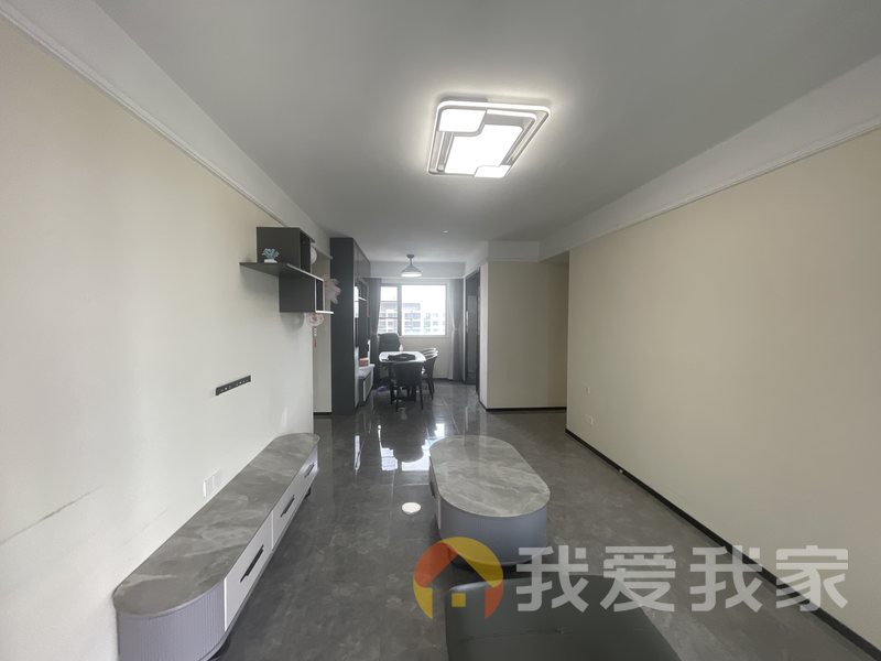 南昌我爱我家新旅明樾湾 南北通透，采光好 装修好，环镜优美 视野好，诚心出售