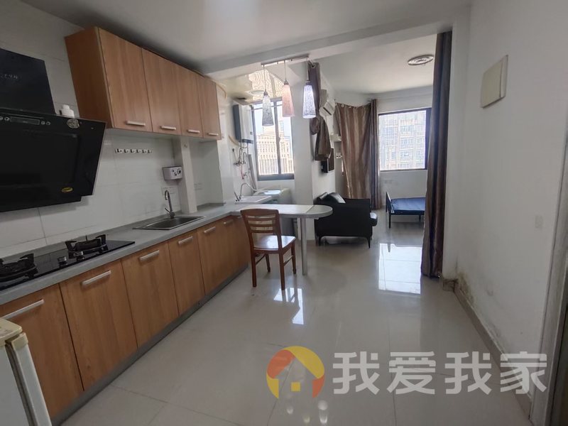南昌我爱我家世纪中央城 南北通透，采光好 装修好，环镜优美 近地铁 视野好，诚心出售