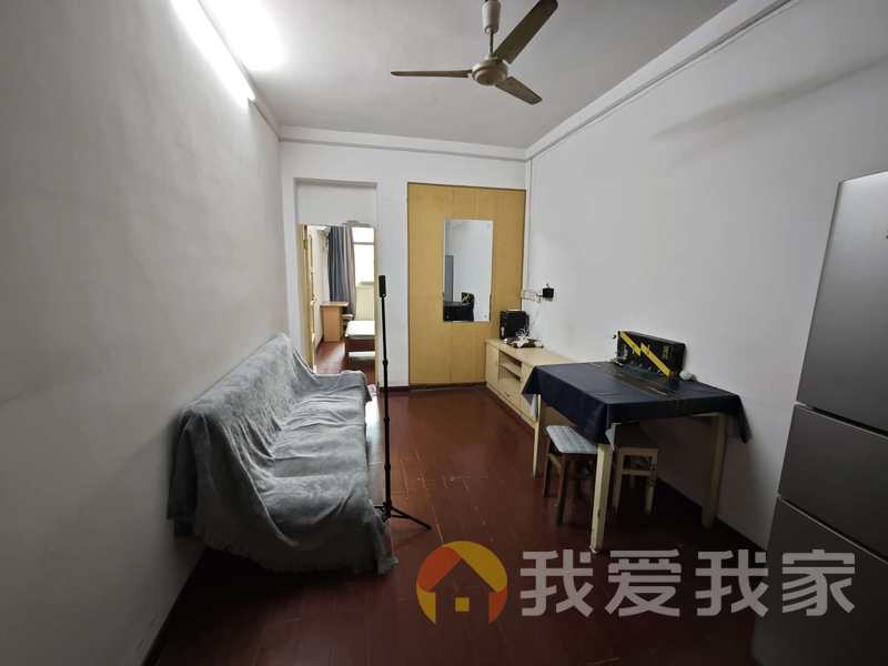 南昌我爱我家振中小区（滕王阁花园小区） 南北通透，采光好 中间楼层