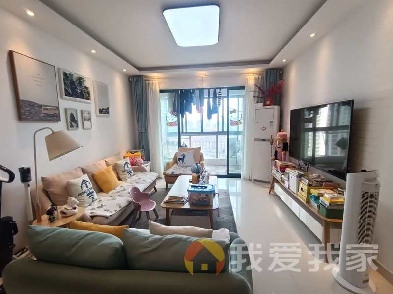 南昌我爱我家保利东湾国际花园 南北通透，采光好 装修好，环镜优美 中间楼层