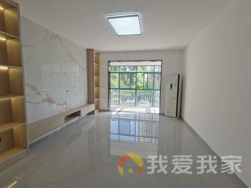 南昌我爱我家石化佳苑 南北通透，采光好 装修好，环镜优美 近地铁 周边匹套完善，，出行方便