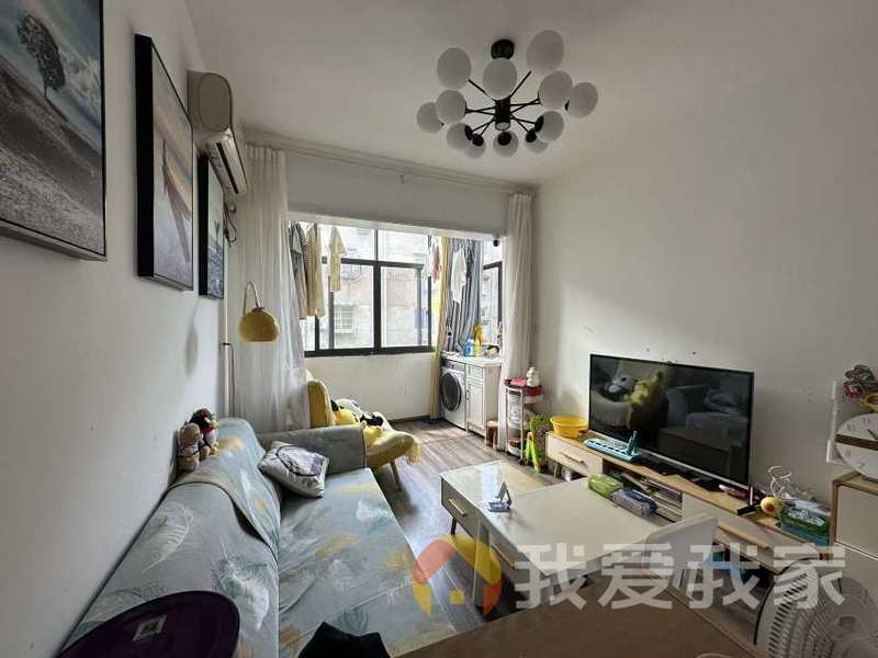 南昌我爱我家青山湖小区 南北通透，采光好 装修好，环镜优美 近地铁 视野好，诚心出售