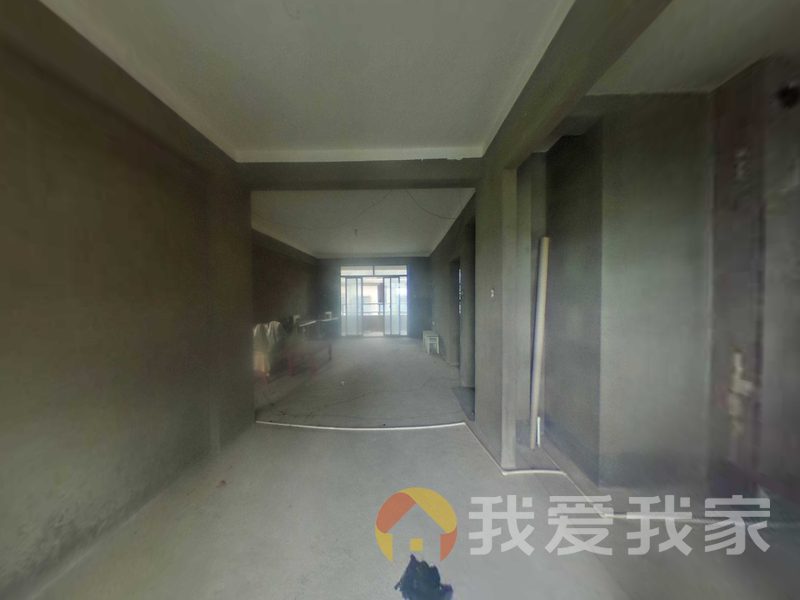 南昌我爱我家闵顺中央首府 南北通透，采光好 视野好，诚心出售