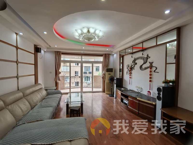 南昌我爱我家御锦城 南北通透，采光好 装修好，环镜优美 近地铁 视野好，诚心出售