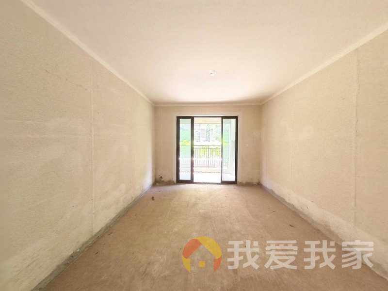 南昌我爱我家正荣华润玲珑府 南北通透，采光好 周边匹套完善，，出行方便