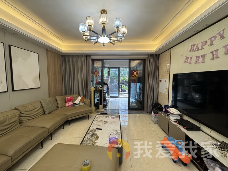 南昌我爱我家美的悦江府 南北通透，采光好 装修好，环镜优美 周边匹套完善，，出行方便