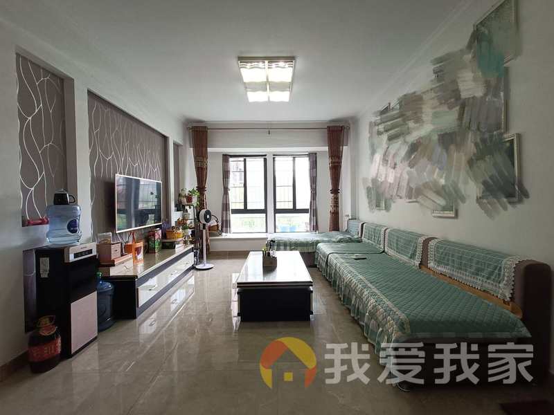 南昌我爱我家景城名郡 南北通透，采光好 装修好，环镜优美 中间楼层