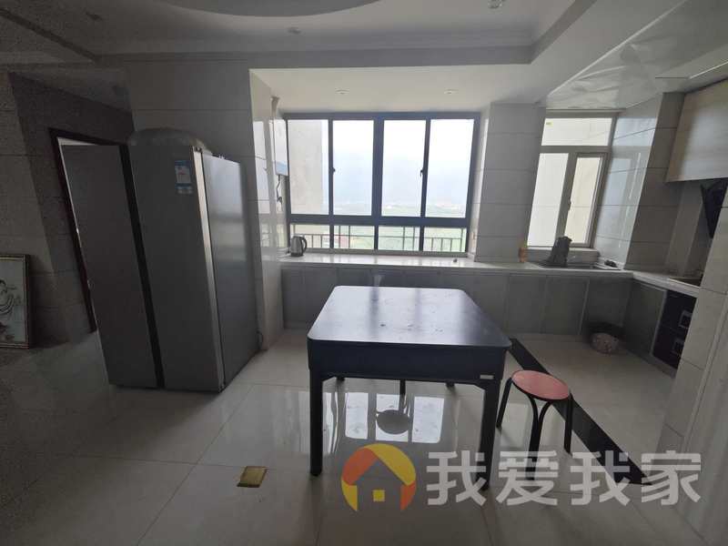 南昌我爱我家可以拎包即住;位于小区中间位置不临街环境安静