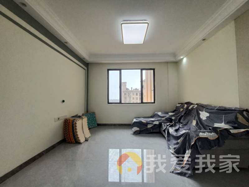 南昌我爱我家力高国际城五期瓦伦西亚 南北通透，采光好 装修好，环镜优美 视野好，诚心出售