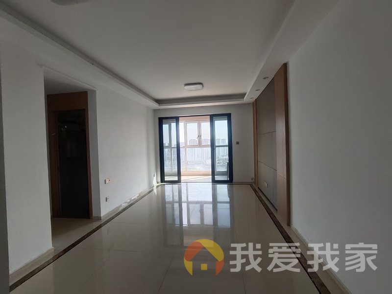 南昌我爱我家绿地中央公园（马兰华苑） 南北通透，采光好 装修好，环镜优美 视野好，诚心出售