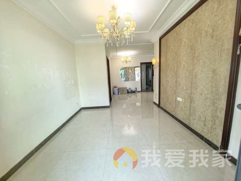 南昌我爱我家恒大城 南北通透，采光好 装修好，环镜优美 视野好，诚心出售