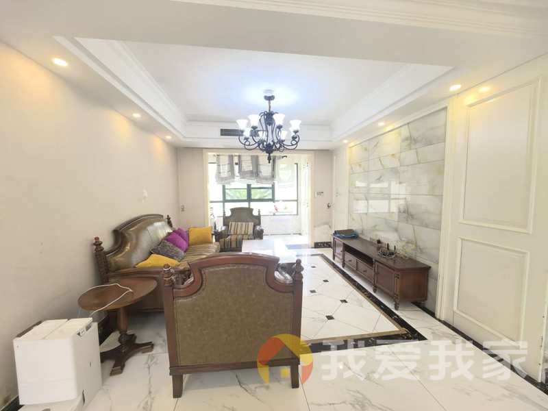 南昌我爱我家路通沁园 南北通透，采光好 装修好，环镜优美 近地铁 周边匹套完善，，出行方便