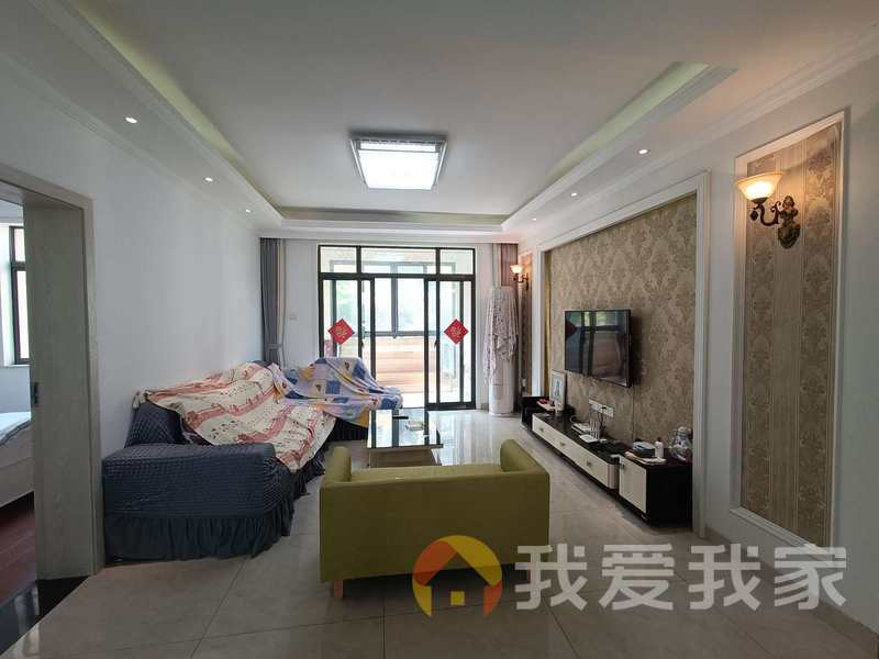 南昌我爱我家保集一期保集半岛 南北通透，采光好 装修好，环镜优美 视野好，诚心出售