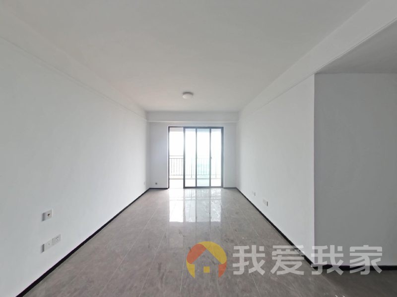 南昌我爱我家新旅明樾湾 南北通透，采光好 装修好，环镜优美 视野好，诚心出售