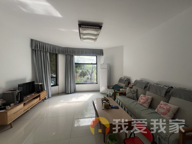 南昌我爱我家万科四季花城北区夏瑾苑 南北通透，采光好 装修好，环镜优美 近地铁 视野好，诚心出售