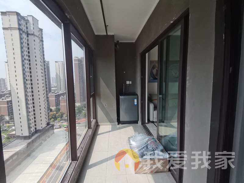 海伦堡弘阳时光玖悦 南北通透，采光好 装修好，环镜优美 视野好，诚心出售