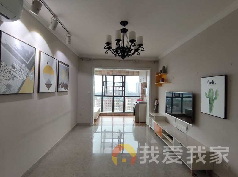 南昌我爱我家绿地玫瑰城 南北通透，采光好 装修好，环镜优美 中间楼层
