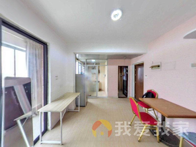 南昌我爱我家红谷春晖园 南北通透，采光好 装修好，环镜优美 近地铁 视野好，诚心出售