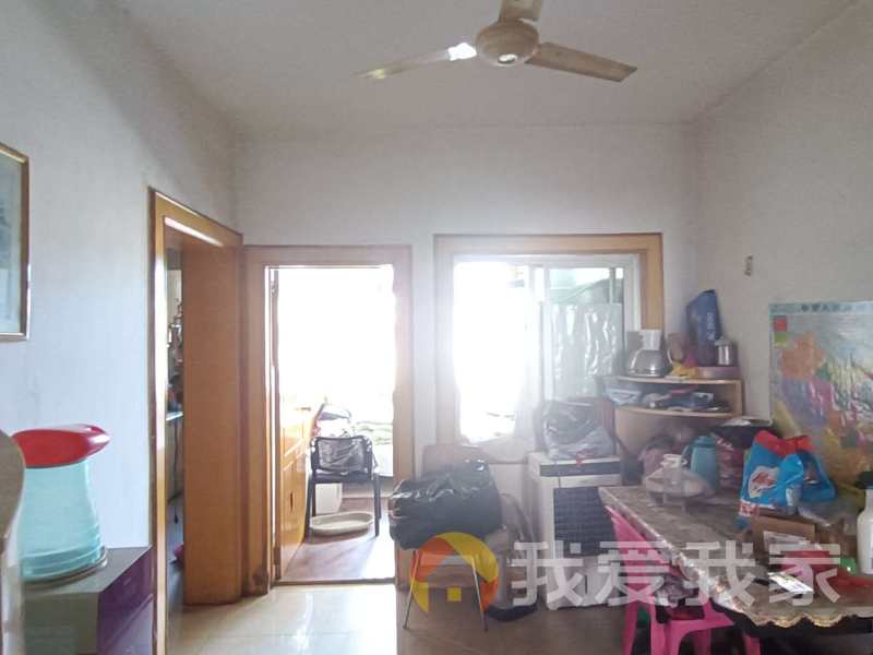 南昌我爱我家洛阳东路手表厂南路 南北通透，采光好 装修好，环镜优美 近地铁 视野好，诚心出售