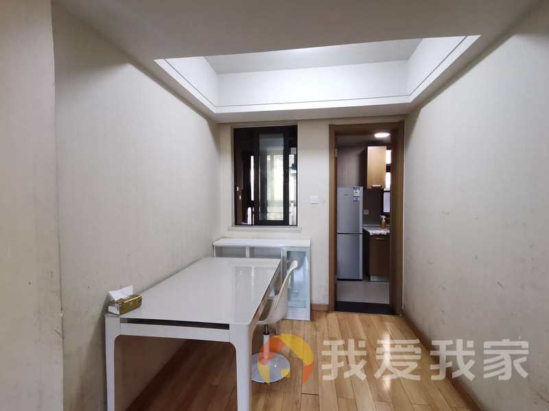 南昌我爱我家万科城三期 南北通透，采光好 装修好，环镜优美 近地铁 周边匹套完善，，出行方便