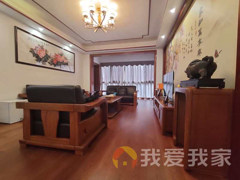 南昌我爱我家紫东嘉园 南北通透，采光好 装修好，环镜优美 中间楼层