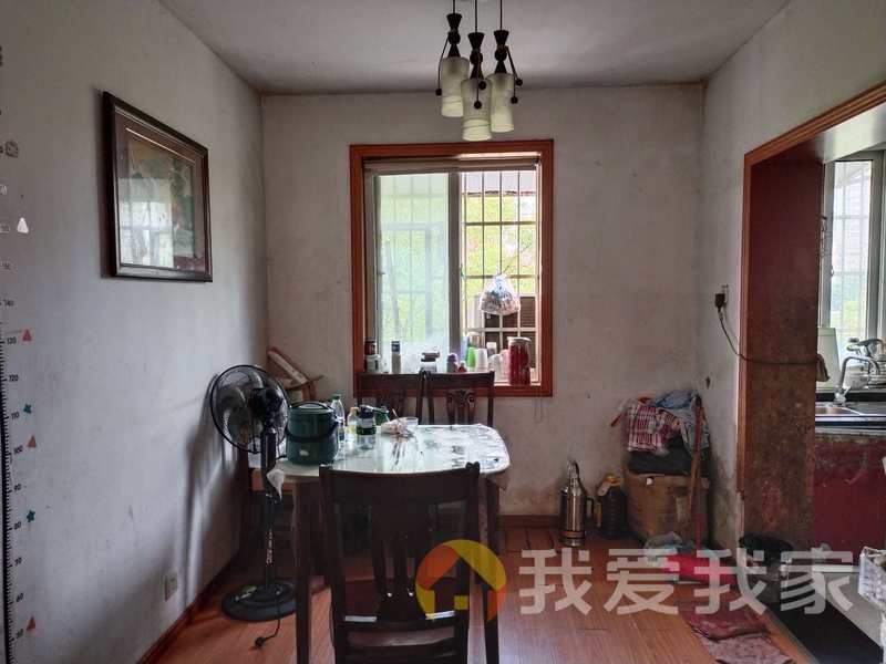 南昌我爱我家阳光家园C区 南北通透，采光好 装修好，环镜优美 视野好，诚心出售
