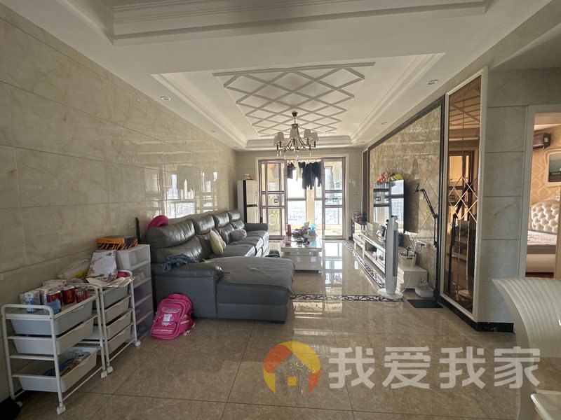 南昌我爱我家正荣御园 南北通透，采光好 装修好，环镜优美 视野好，诚心出售