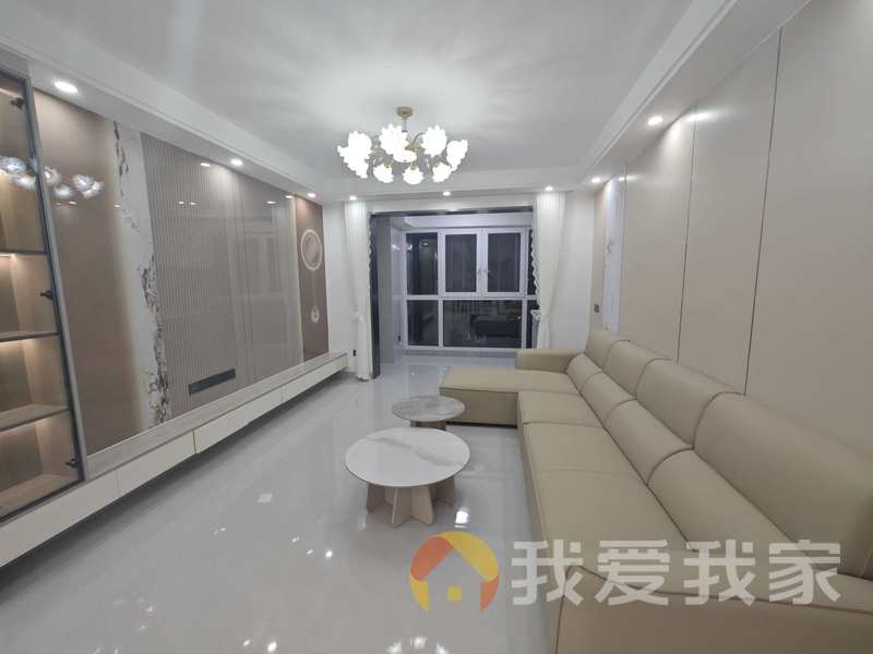 南昌我爱我家师大附中学校门口，标准学区房