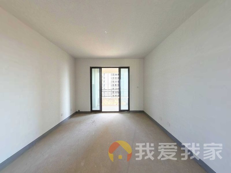 南昌我爱我家绿地国际博览城二期博翠 南北通透，采光好 近地铁 视野好，诚心出售