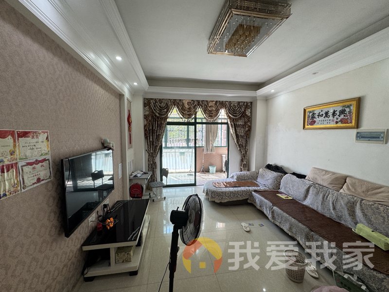 南昌我爱我家罗马象湖壹号（象湖景苑） 南北通透，采光好 装修好，环镜优美 周边匹套完善，，出行方便