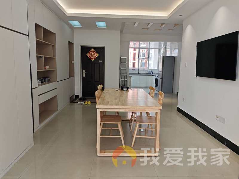 南昌我爱我家台湾花园 南北通透，采光好 装修好，环镜优美 中间楼层