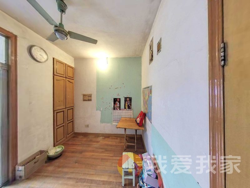 南昌我爱我家洪都大院八区 南北通透，采光好 近地铁 视野好，诚心出售