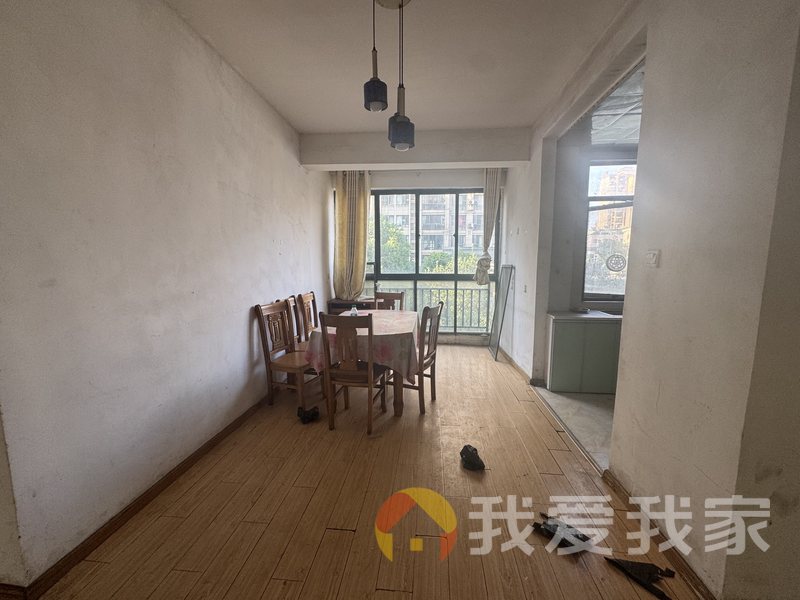 南昌我爱我家幸福时光三期 南北通透，采光好 周边匹套完善，，出行方便